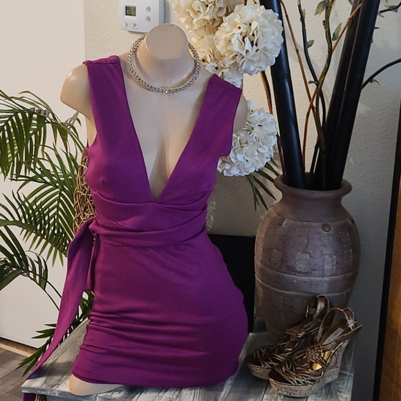 NEW LULUS SUMMER PINK TIE  DRESS  BEAUTIFUL XS - Picture 8 of 16